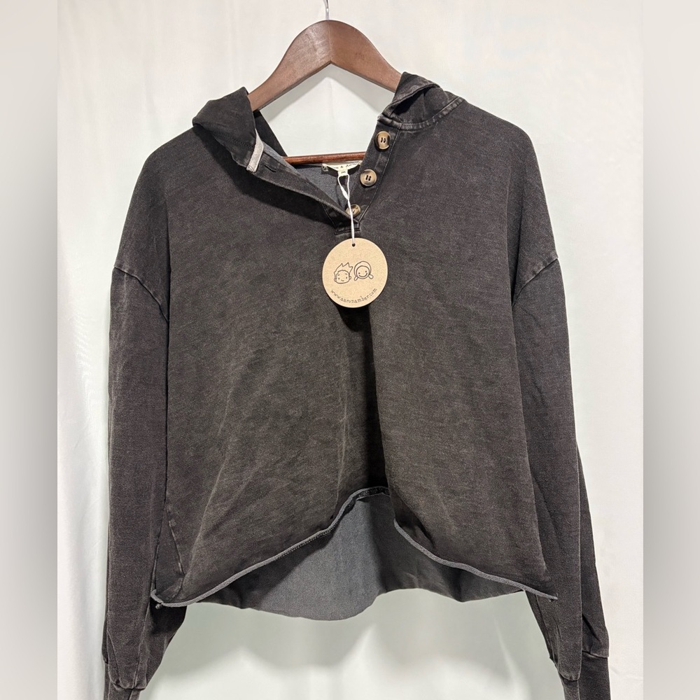 Aaron & Amber  Black  mineral-washed cropped hoodie Size Medium NWT